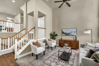 Photo #4: 222143616 Listing