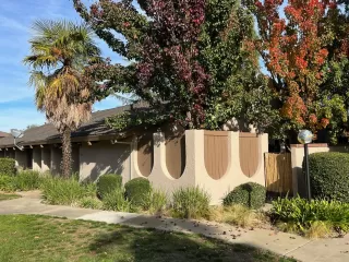 Photo #1: 222143627 Listing