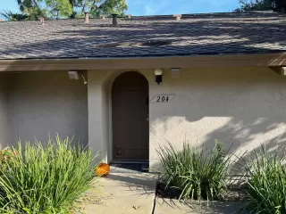 Photo #2: 222143627 Listing