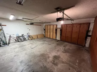 Photo #4: 222143627 Listing