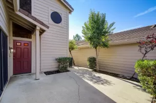 Photo #1: 222143835 Listing