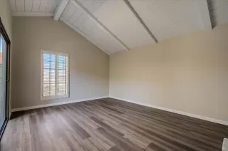 Photo #2: 222143835 Listing