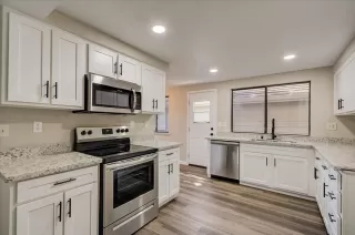 Photo #6: 222143835 Listing