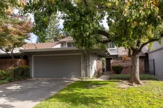 Photo #1: 222143855 Listing