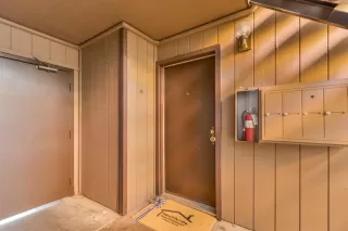 Photo #3: 222143948 Listing