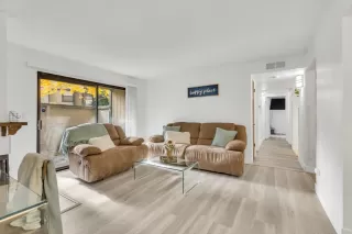 Photo #2: 222144515 Listing