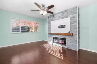 Photo #2: 222145379 Listing 