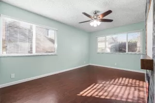 Photo #4: 222145379 Listing 