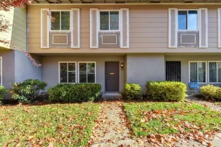 Photo #4: 222145886 Listing