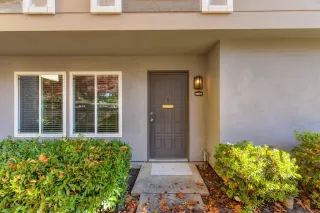 Photo #5: 222145886 Listing