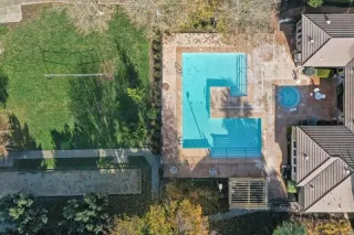 Photo #3: 222146629 Listing 