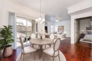 Photo #1: 222146894 Listing 