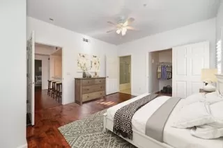 Photo #4: 222146894 Listing 