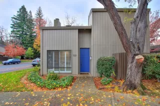 Photo #1: 222147018 Listing