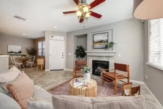 Photo #4: 222147100 Listing