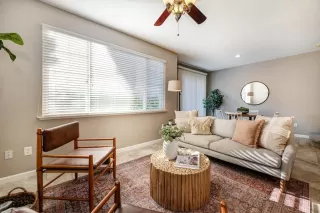 Photo #6: 222147100 Listing