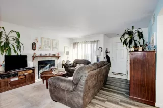 Photo #3: 222147107 Listing