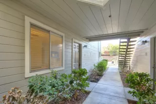 Photo #2: 222147181 Listing