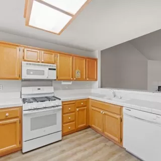 Photo #6: 222147456 Listing 