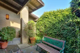 Photo #3: 222147639 Listing 