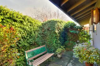 Photo #4: 222147639 Listing 