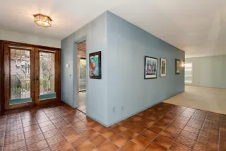 Photo #6: 222147639 Listing 