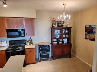 Photo #6: 222147657 Listing