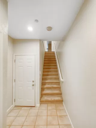 Photo #6: 222147890 Listing