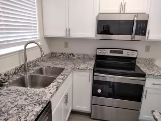 Photo #6: 222148831 Listing