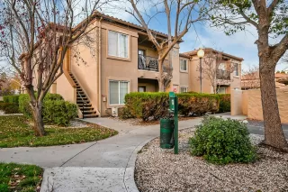 Photo #2: 222148900 Listing