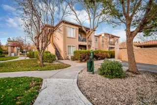 Photo #3: 222148900 Listing