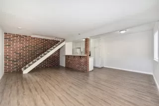 Photo #4: 222148929 Listing 