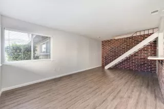 Photo #5: 222148929 Listing 