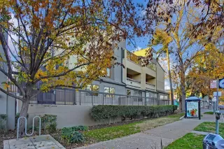 Photo #2: 222148981 Listing