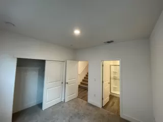 Photo #2: 222149250 Listing