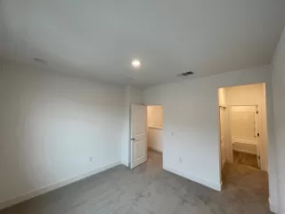 Photo #5: 222149250 Listing