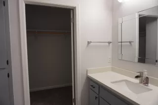 Photo #6: 222149486 Listing 