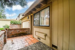 Photo #2: 222149658 Listing