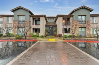 More Details about MLS # 222150269 : 1550 TOPANGA LN #203