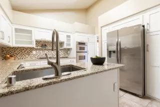 Photo #4: 222150280 Listing