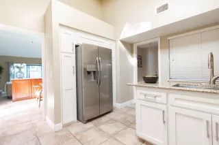 Photo #5: 222150280 Listing