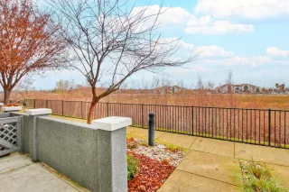 Photo #3: 222150390 Listing