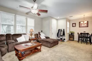 Photo #6: 222150603 Listing