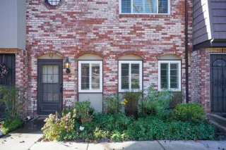 Photo #1: 222150625 Listing