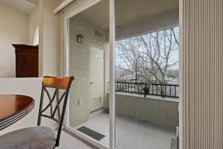 Photo #5: 222150685 Listing 