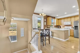Photo #1: 223000319 Listing 