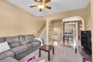 Photo #2: 223000319 Listing 