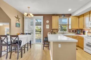 Photo #4: 223000319 Listing 