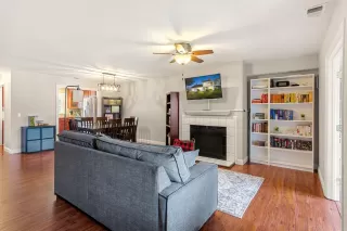 Photo #4: 223000381 Listing 