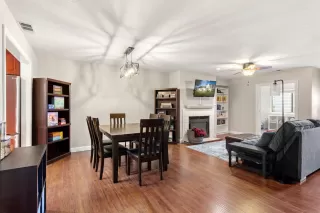 Photo #5: 223000381 Listing 